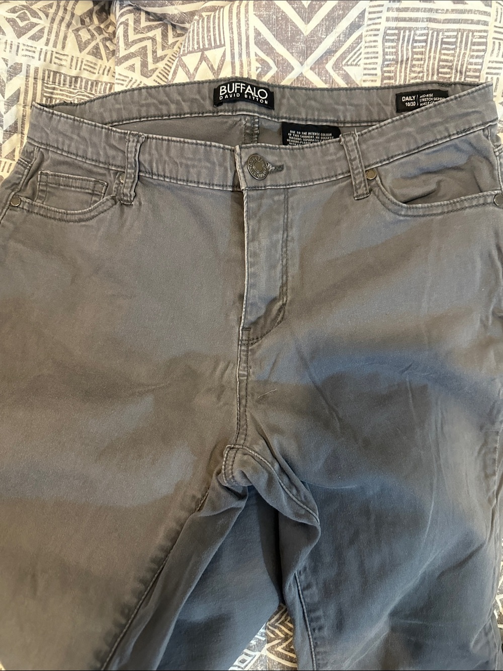 Buffalo David Bitton Woman’s Slate Gray Chinos Size 10 L30